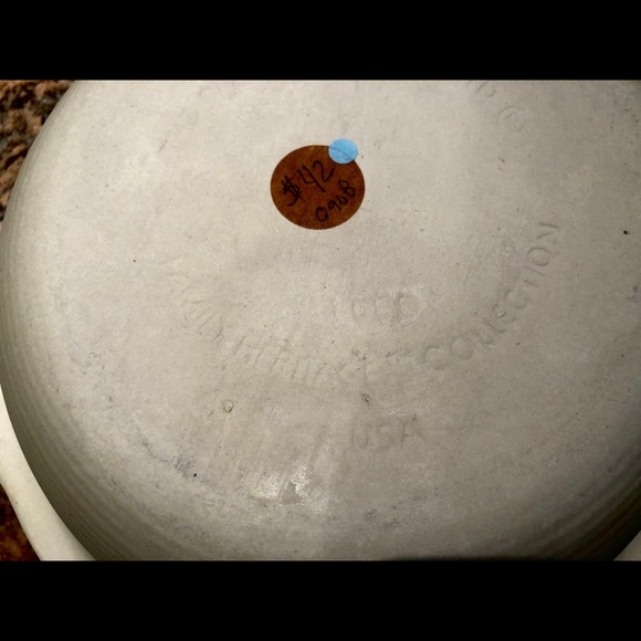 *SOLD* New Pampered Chef Stoneware Big Round Bowl - Picture 4 of 5